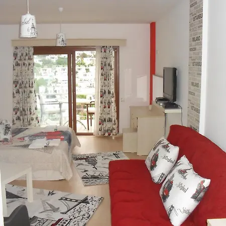 Aparthotel Bodroom 2*